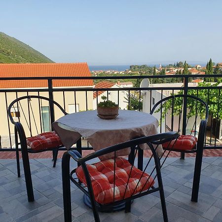 Petar Trpanj Exterior foto